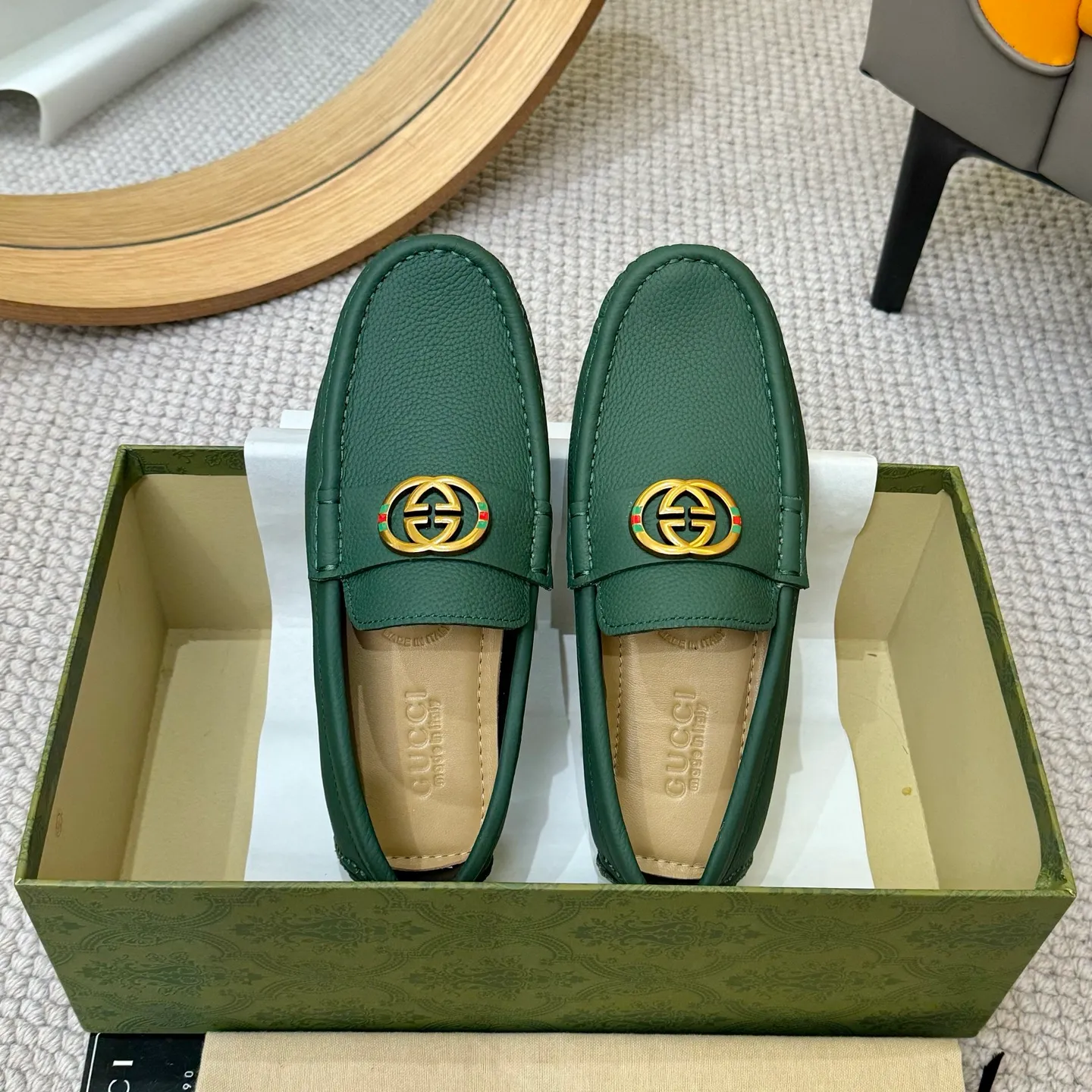 Men's shoes 💰420 (Yangli) Gucci* - the top version of Gucci classic beanie shoes! It is made of imported original cowhide and has a comfortable first layer of sheepskin lining! Original wear-resistant rubber outsole! High quality products! Size 38-46, with shoe dial, cloth bag, card